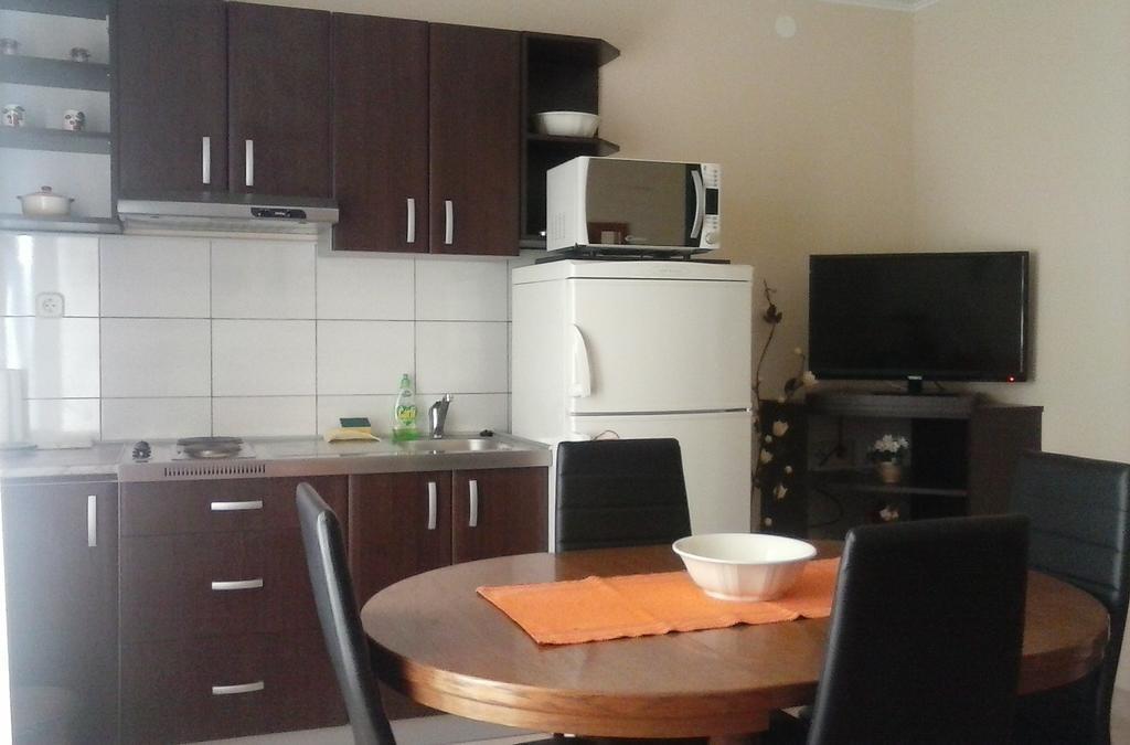 Apartments Roncevic #Joko# グラダツ エクステリア 写真